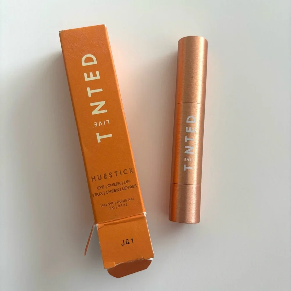 Live Tinted Huestick in Balance
